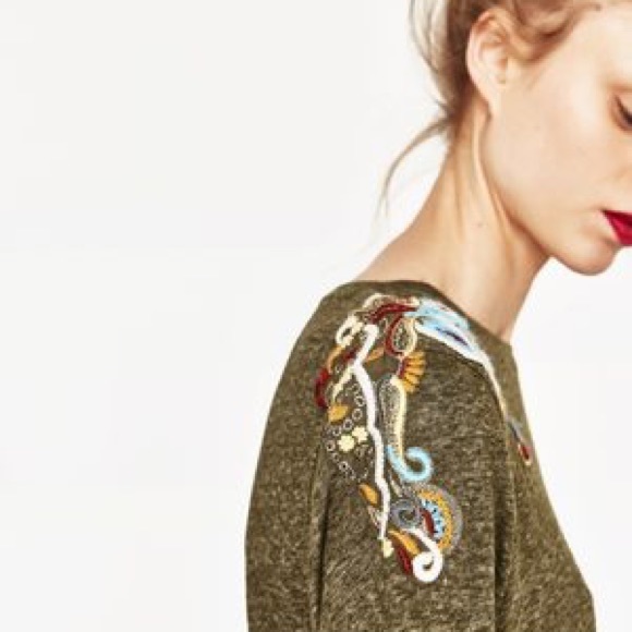 Zara Sweaters - Zara lightweight embroidered shoulder sweater